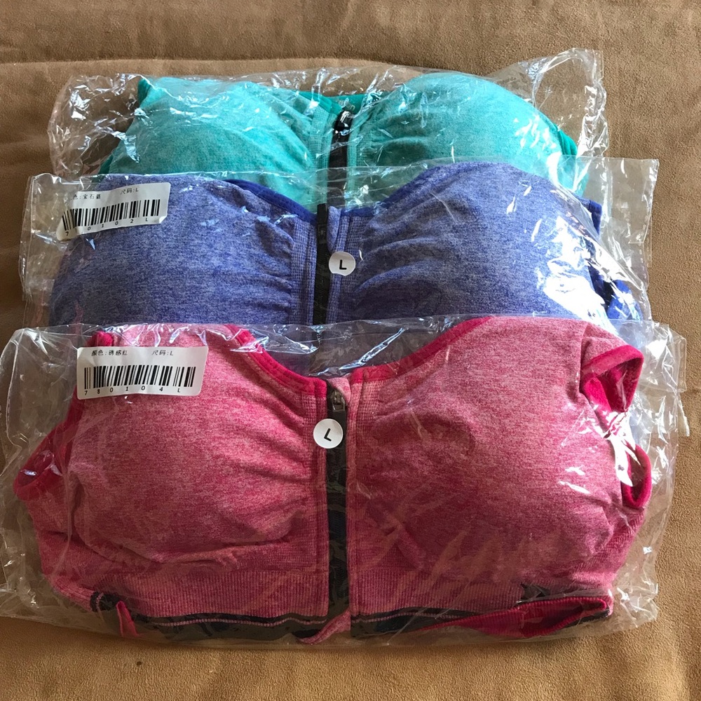 Sports bras zipper front size large